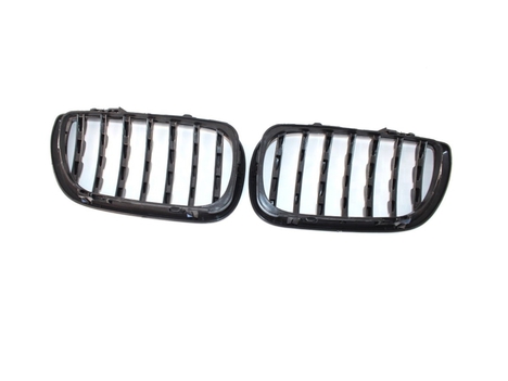 BMW 3 SERISI 2002-2004 E46 IÇIN UYUMLU DIAMOND PANJUR (BÖBREK) PIANO BLACK ÇERÇEVE